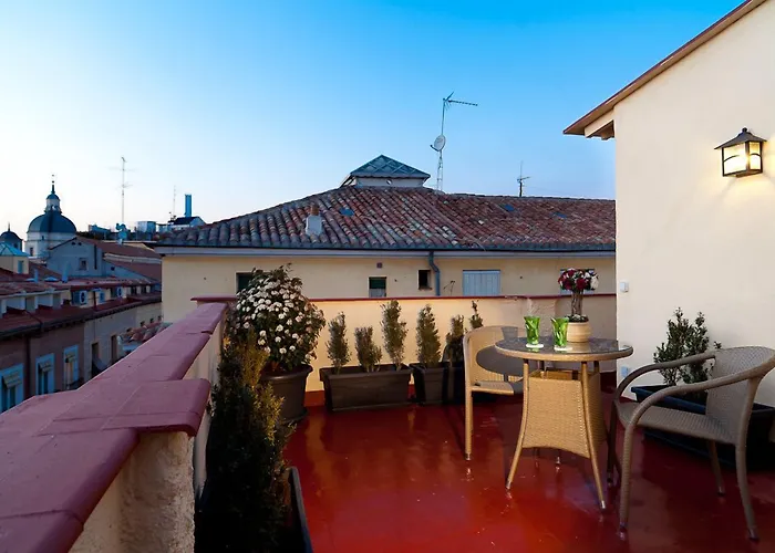 THC Tirso Molina Hostel